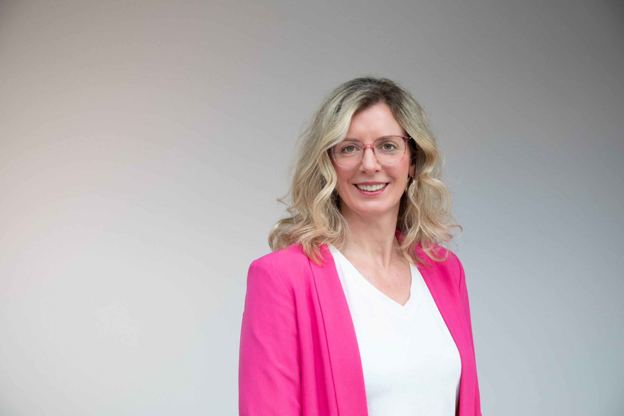 Corinna-Werner-CleverHealth_Corinna-draussen-trinken